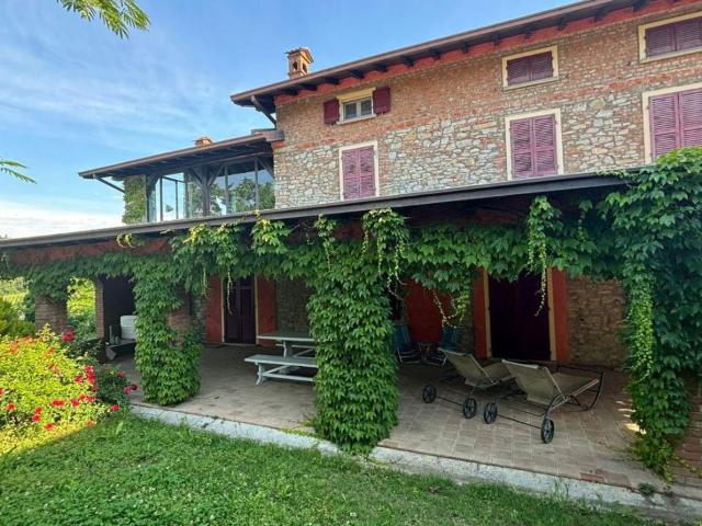 Villa Indipendente in vendita a Golferenzo, Lombardia