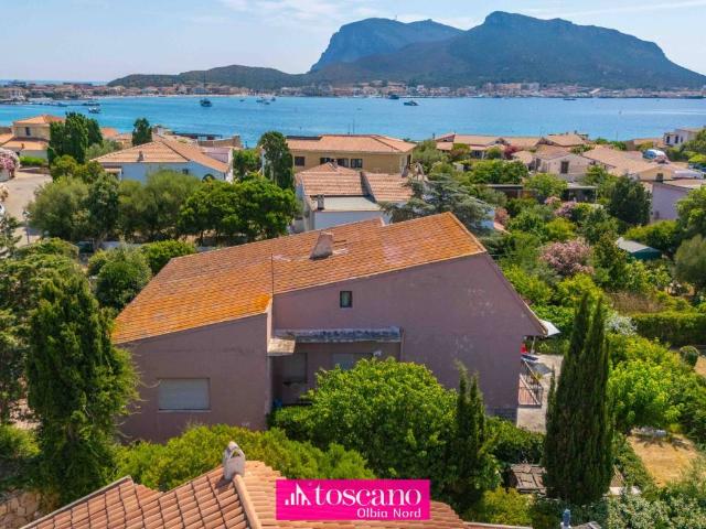 Villa Indipendente in vendita a Baia Caddinas, Golfo Aranci