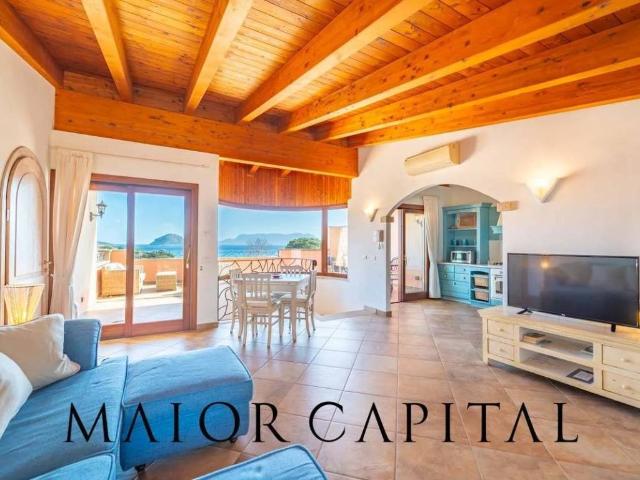 Villa Indipendente in vendita a Baia Caddinas, Golfo Aranci