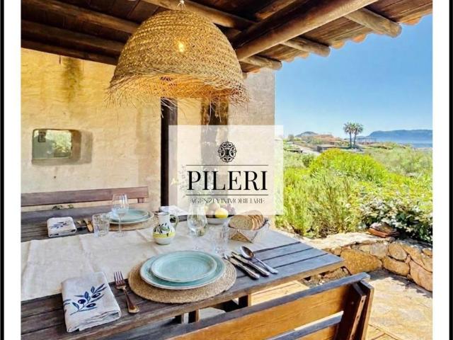 Villa Indipendente in vendita a Baia Caddinas, Golfo Aranci