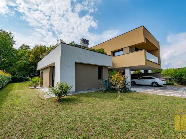 Villa Indipendente in vendita a Gonars, Friuli-Venezia Giulia