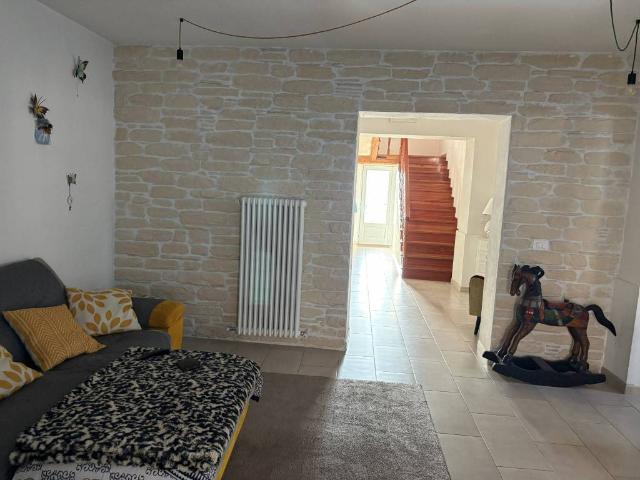 Villa Indipendente in vendita a Gonars, Friuli-Venezia Giulia