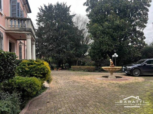 Villa Indipendente in vendita a Bondeno Di Gonzaga, Lombardia
