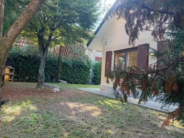 Villa Indipendente in vendita a Casino Luraghi, Gorgonzola