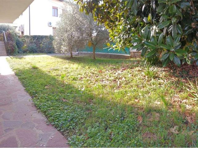 Villa Indipendente in vendita a San Rocco / Podturn, Gorizia