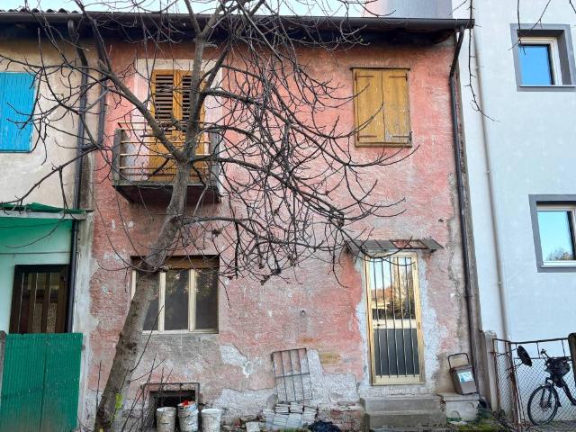 Villa Indipendente in vendita a Piazzutta / Placuta, Gorizia