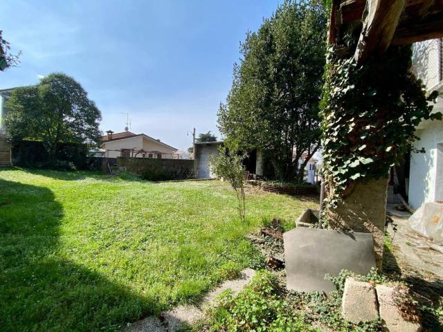 Villa Indipendente in vendita a Sant'Anna / Sveta Ana, Gorizia