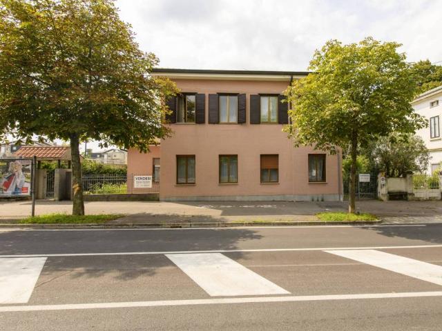 Villa Indipendente in vendita a Piazzutta / Placuta, Gorizia