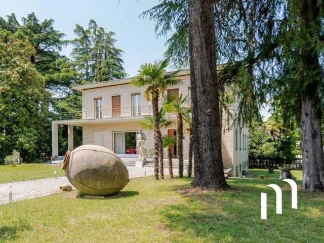 Villa Indipendente in vendita a Gorizia, Friuli-Venezia Giulia