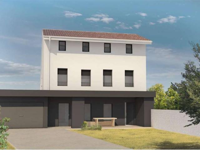 Villa Indipendente in vendita a Piazzutta / Placuta, Gorizia