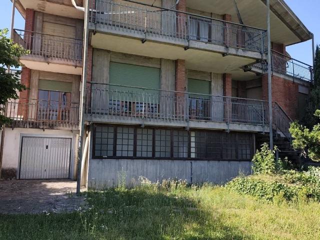 Villa Indipendente in vendita a Gorla Maggiore, Lombardia