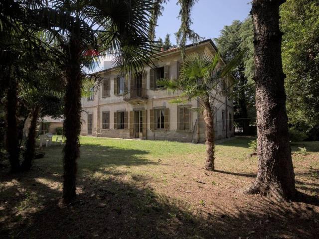 Villa Indipendente in vendita a Prospiano, Gorla Minore