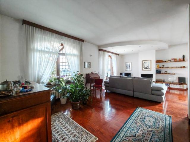Villa Indipendente in vendita a Prospiano, Gorla Minore