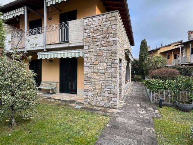 Villa Indipendente in vendita a Gorle, Lombardia
