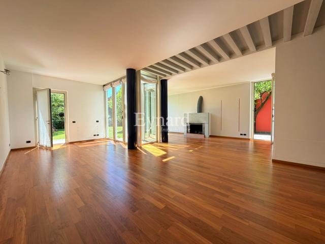 Villa Indipendente in vendita a Gorle, Lombardia