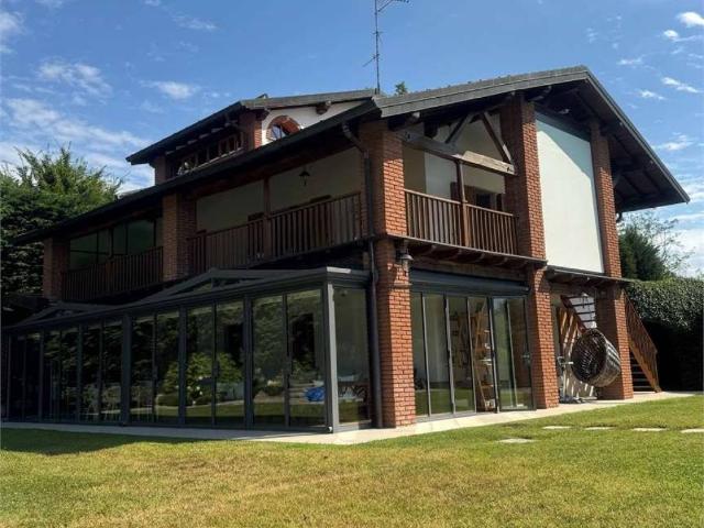 Villa Indipendente in vendita a Gornate Olona, Lombardia