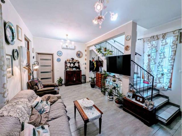 Villa Indipendente in vendita a Molino delle Tre Ruote, Gossolengo