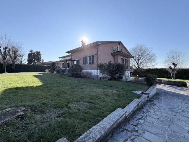 Villa Indipendente in vendita a Quarto, Gossolengo