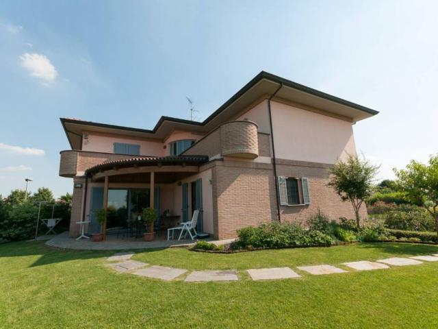 Villa Indipendente in vendita a Palazzo, Gossolengo
