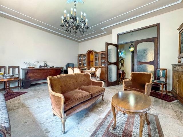 Villa Indipendente in vendita a Piemonte, Novara