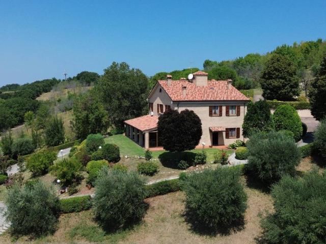 Villa Indipendente in vendita a Marche, Pesaro E Urbino
