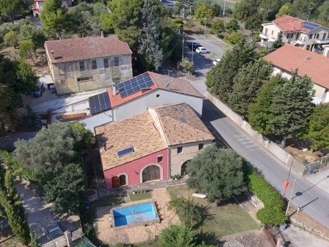 Villa Indipendente in vendita a Santo Stefano, Marche