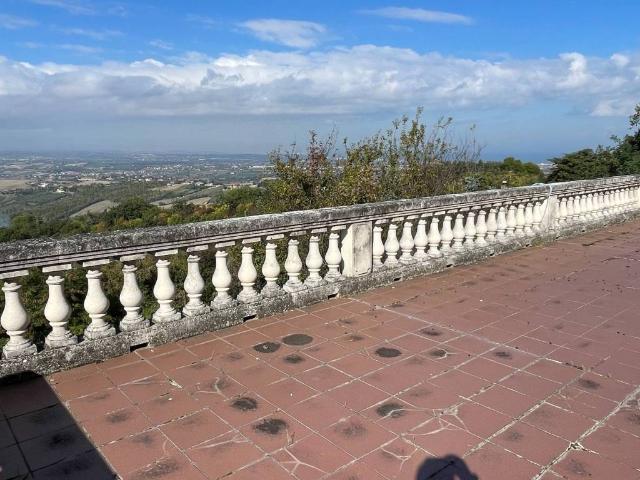 Villa Indipendente in vendita a Gradara, Pesaro e Urbino
