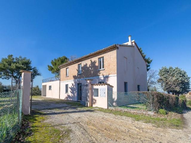 Villa Indipendente in vendita a Marche, Pesaro E Urbino