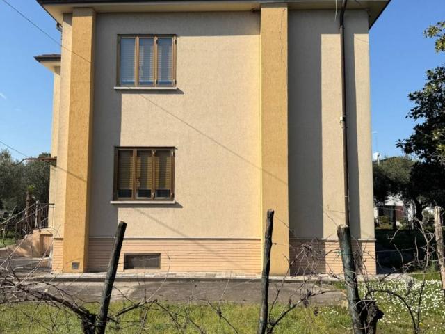 Villa Indipendente in vendita a Gradisca D'isonzo, Friuli-Venezia Giulia