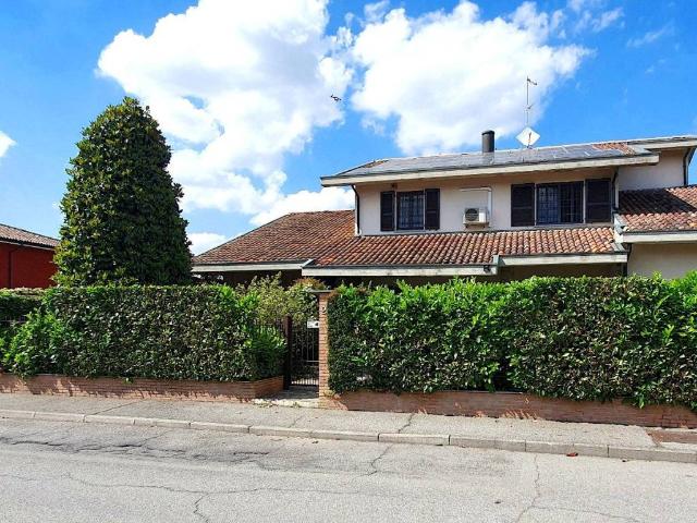 Villa Indipendente in vendita a Graffignana, Lodi