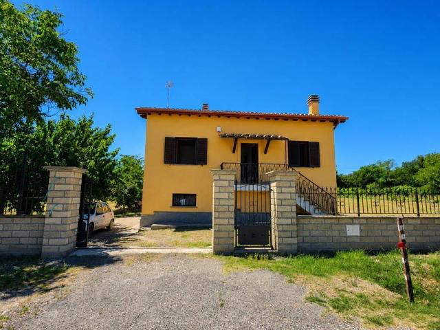 Villa Indipendente in vendita a Graffignano, Lazio