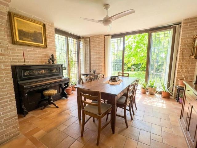 Villa Indipendente in vendita a Unione Terre di Pianura, Granarolo Dell'emilia