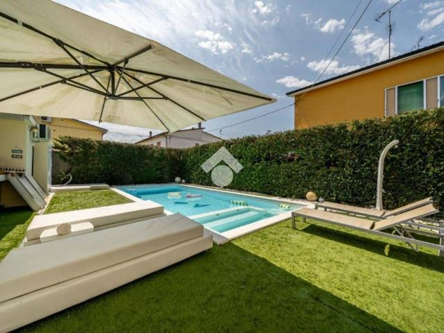 Villa Indipendente in vendita a Unione Terre di Pianura, Granarolo Dell'emilia