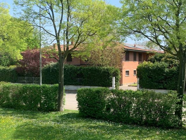 Villa Indipendente in vendita a Unione Terre di Pianura, Granarolo Dell'emilia