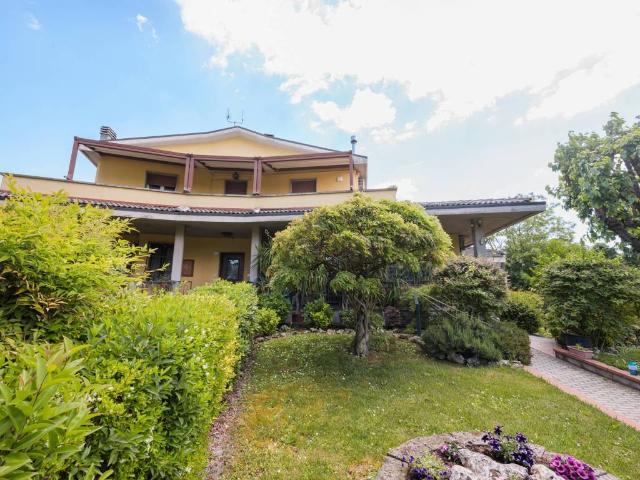 Villa Indipendente in vendita a Unione Terre di Pianura, Granarolo Dell'emilia