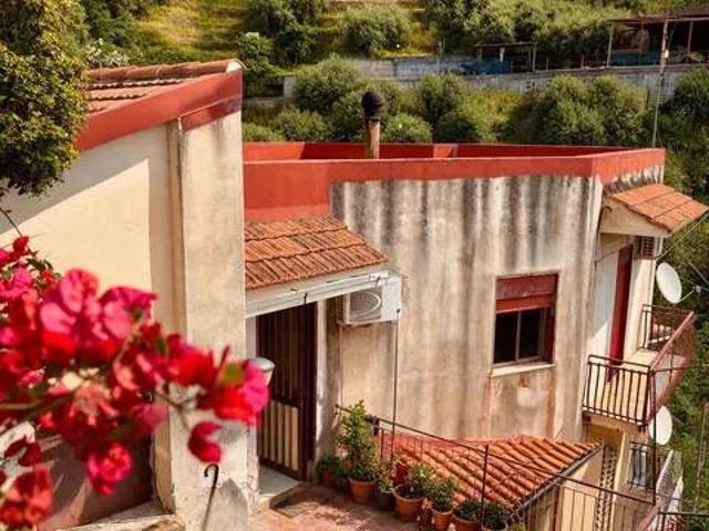 Villa Indipendente in vendita a Graniti, Sicilia