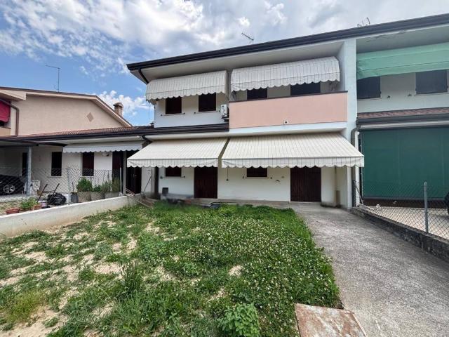 Villa Indipendente in vendita a Granze, Veneto