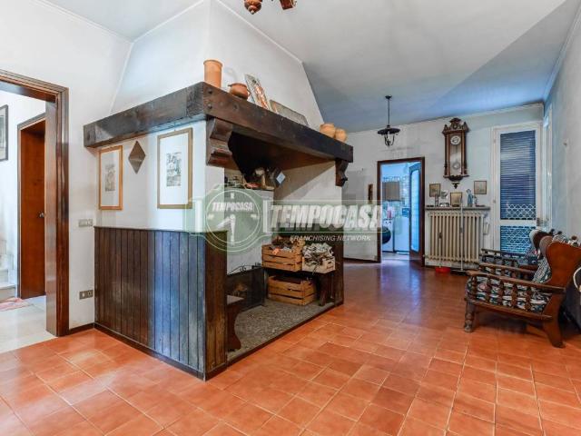 Villa Indipendente in vendita a Grassobbio, Lombardia