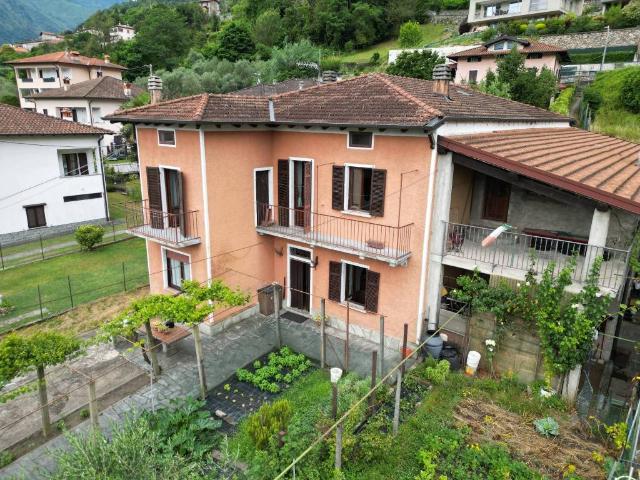 Villa Indipendente in vendita a Gravedona ed Uniti, Gravedona
