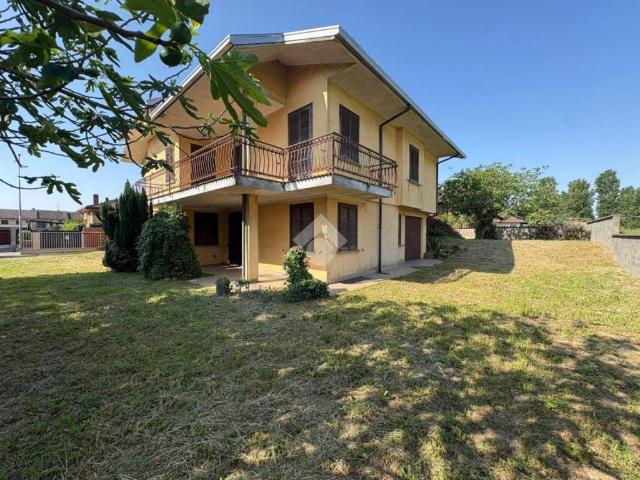 Villa Indipendente in vendita a Gravellona Lomellina, Lombardia