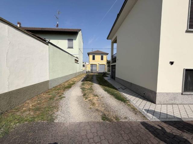 Villa Indipendente in vendita a Gravellona Lomellina, Lombardia