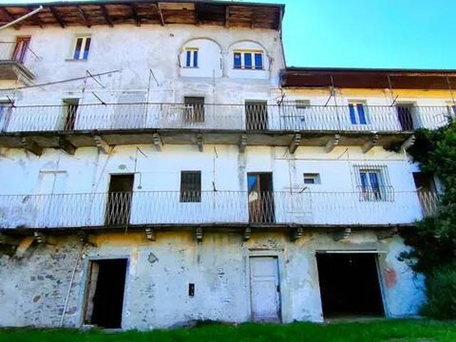 Villa Indipendente in vendita a Pedemonte, Piemonte