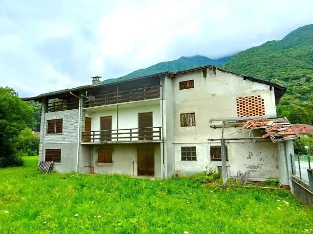 Villa Indipendente in vendita a Santa Maria, Piemonte