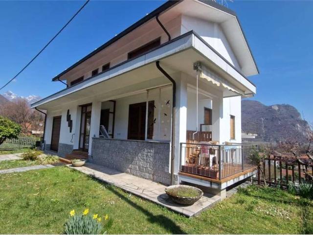 Villa Indipendente in vendita a Pedemonte, Piemonte