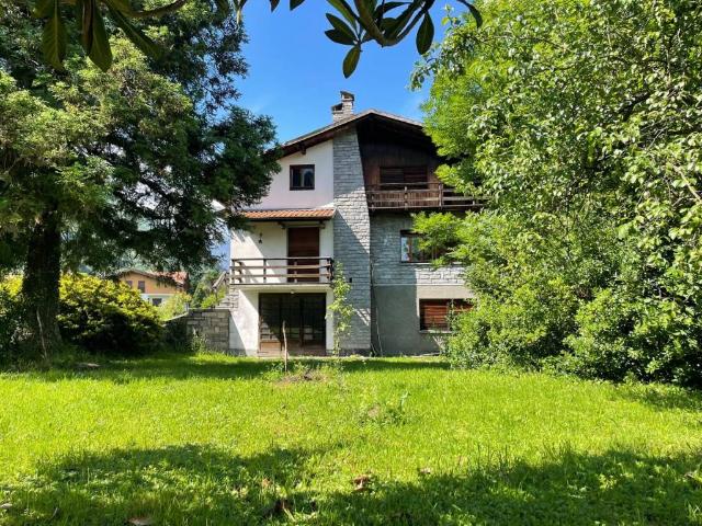 Villa Indipendente in vendita a Pedemonte, Piemonte