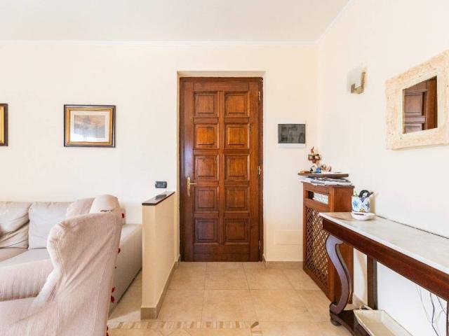 Villa Indipendente in vendita a Pedemonte, Gravellona Toce