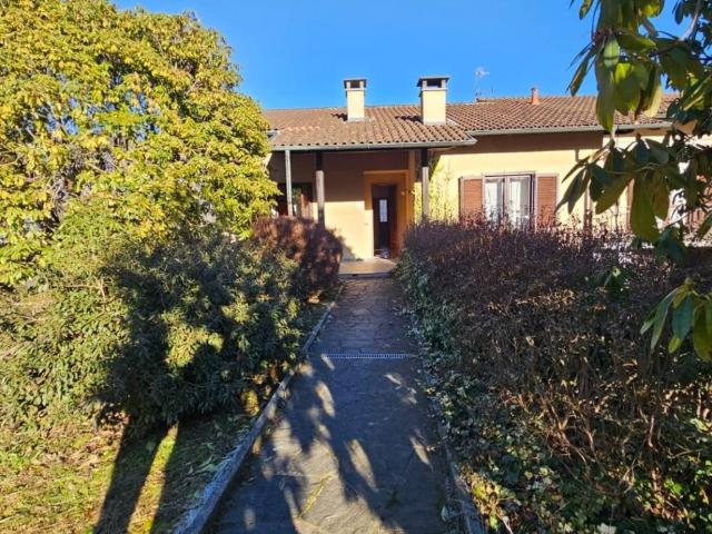 Villa Indipendente in vendita a Pedemonte, Piemonte