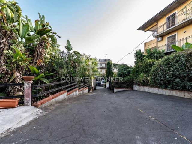 Villa Indipendente in vendita a Gravina Di Catania, Sicilia