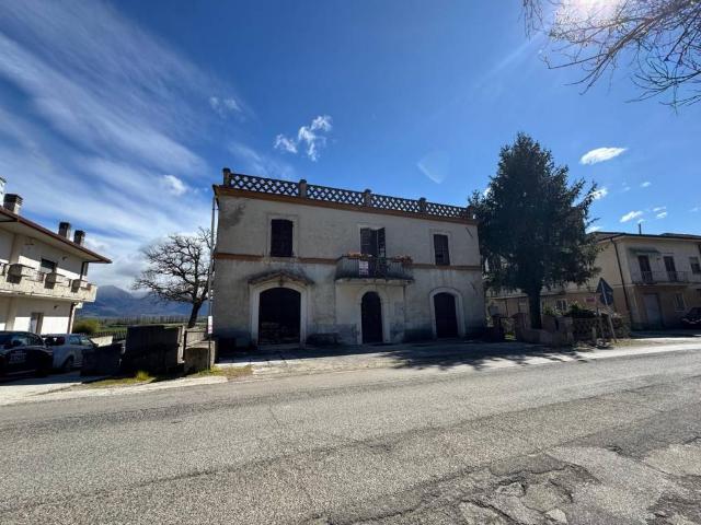 Villa Indipendente in vendita a Greccio, Lazio