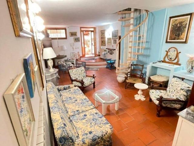 Villa Indipendente in vendita a Mugnana, San Polo In Chianti